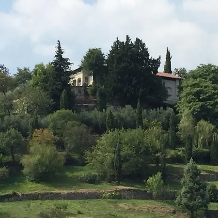 Aminella Bed & Breakfast 2*
